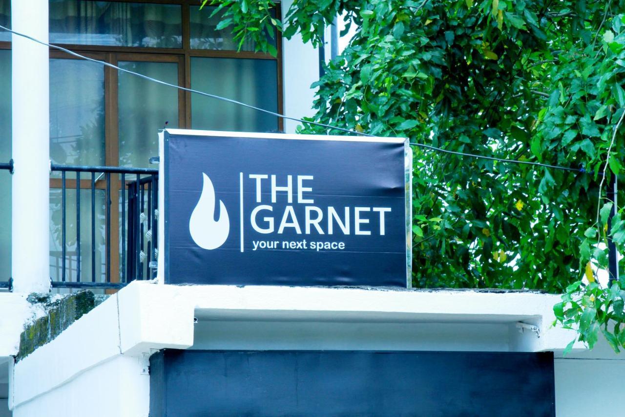 Готель The Garnet Мірісса Екстер'єр фото